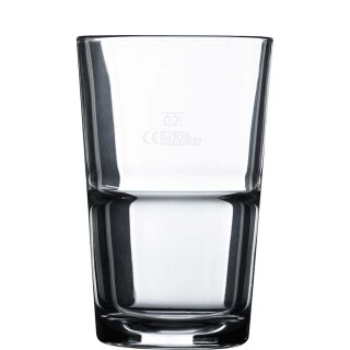 Geeichtes und stapelbares Trinkglas Stack Up von Arcoroc mit einem Inhalt von neunundzwanzig Zentiliter und einen Füllstrich bei 0,2 Liter