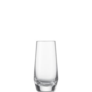Das Schnapsglas Pure von Schott Zwiesel zeichnet sich durch ihre klaren schlanken Linien mit stabilem dickem Boden aus.