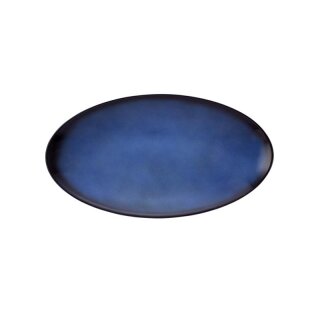Porzellan Platte oval in stabiler Gastronomie Qualität mit einer Coup Form ohne Fahne von unten weiß und von oben in der Farbe blau mit einem dunklem Rand am Plattenrand