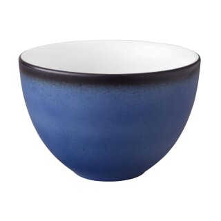 Kaffeetasse Porzellan stabiler Gastronomie Qualität in einer runden Form ohne Henkel von innen weiß und von aussen in der Farbe blau mit einem dunklem Rand am Trinkrand