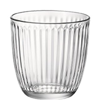 Trendiges Trinkglas mit einer Längsrillen Struktur im Glas und eine Inhalt von 29 cl